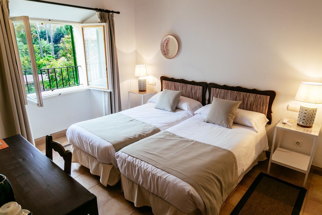El Guia Hotel 4*